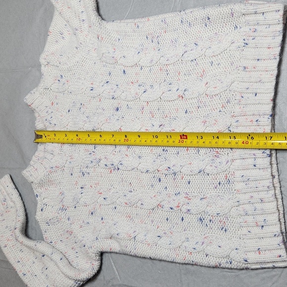 Osh Kosh Knitted Sweater - Picture 10 of 10
